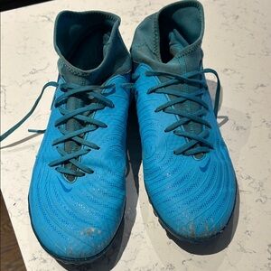 Nike Men’s Athletic Shoes Teal/Blue Soccer Cleats